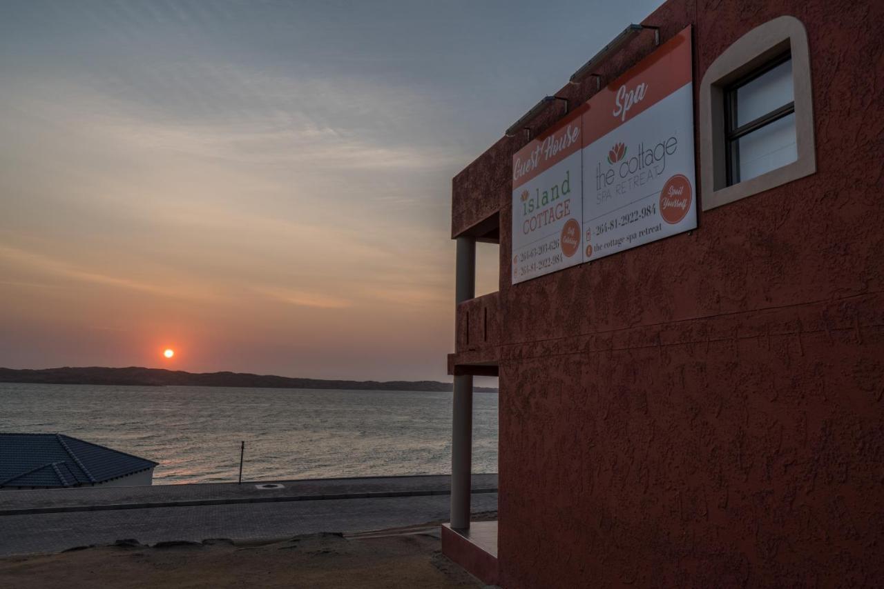 Island Cottage Guesthouse Lüderitz Dış mekan fotoğraf
