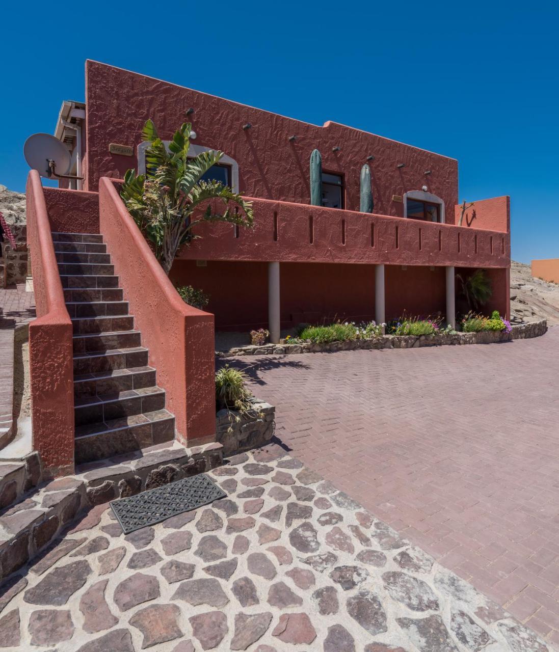 Island Cottage Guesthouse Lüderitz Dış mekan fotoğraf